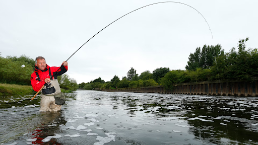 Why a Float Rod is Perfect for Lake and River Fishing