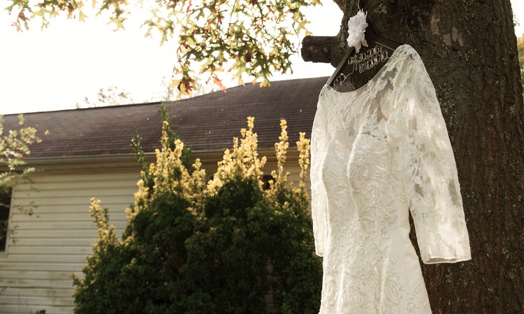 8 Creative Things To Do With a Wedding Dress After the Wedding