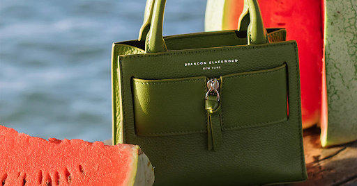 Benefits of Buying the Best Tote Bags Under 500