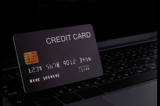 Golf Enthusiast or Luxury Shopper? The Best Credit Card for You
