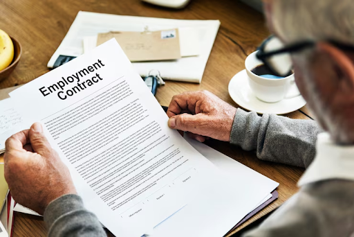 What Should a Contract of Employment Include?